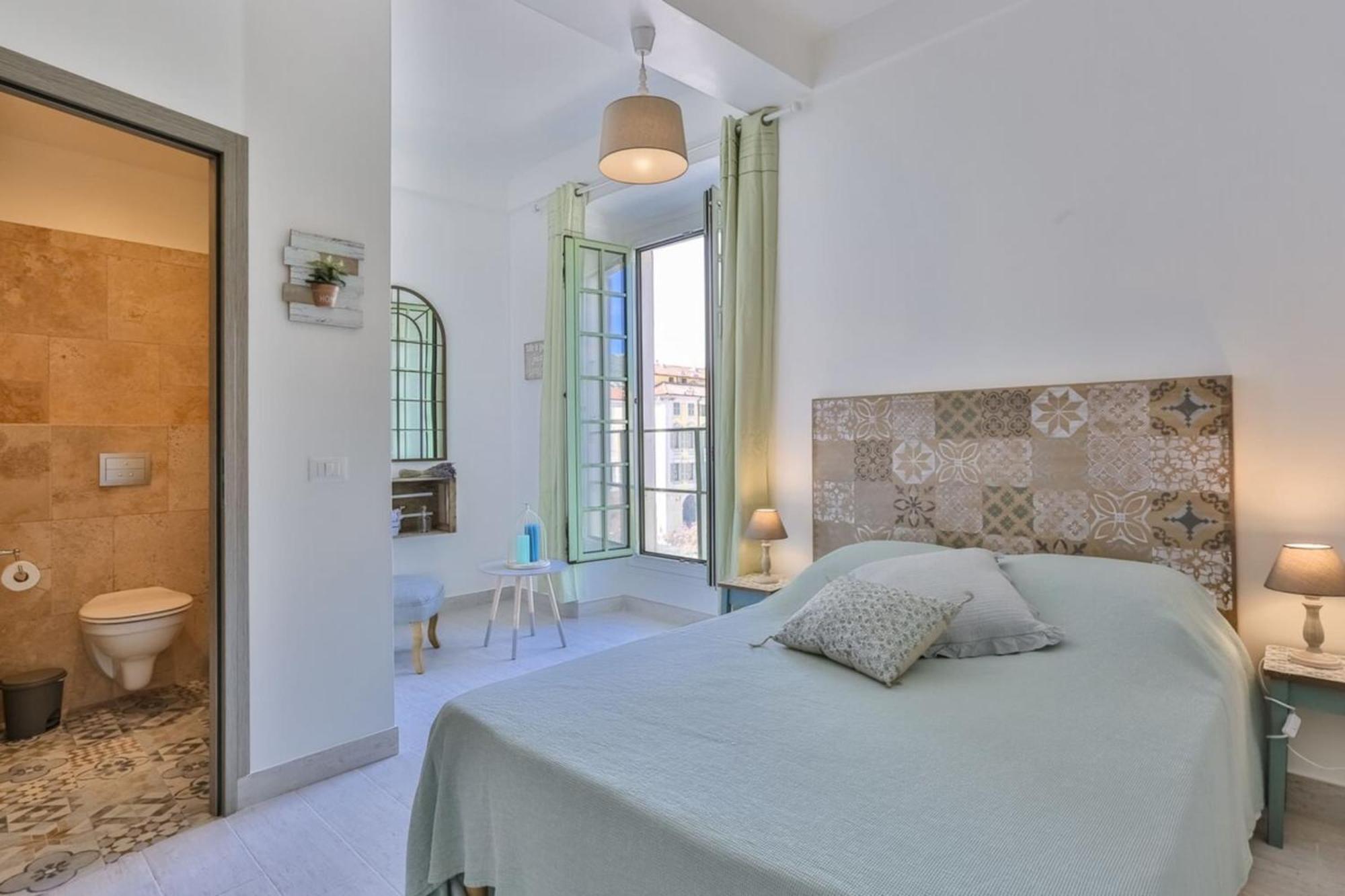 Garib - Place Garibaldi - 4 - Balcony Nizza