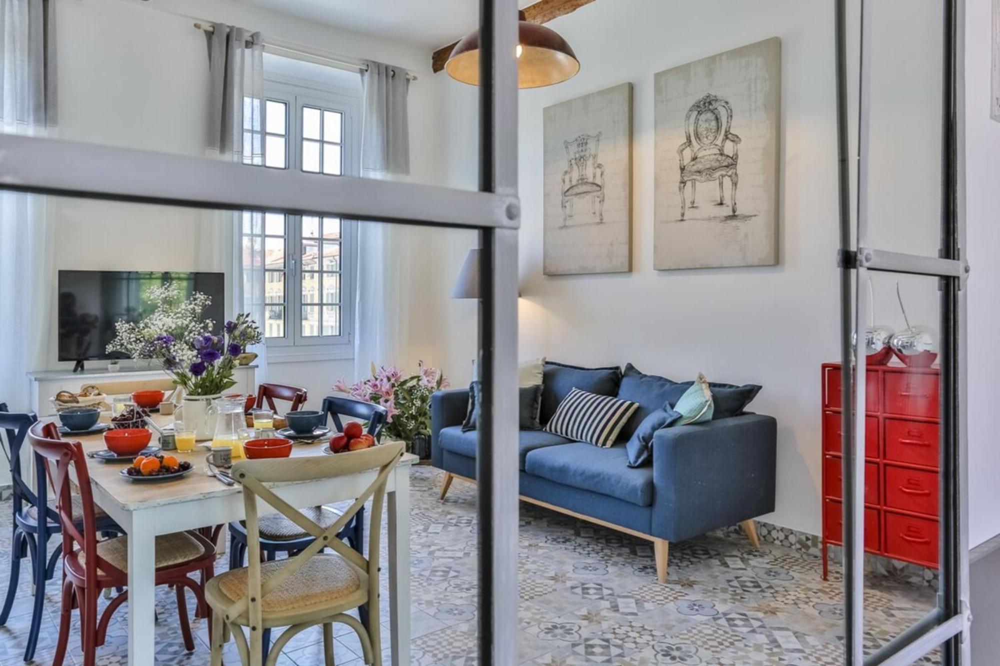 Garib - Place Garibaldi - 4 - Balcony Apartment *